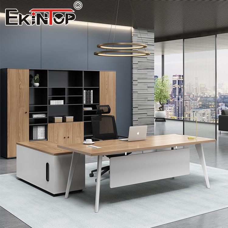 How to Choose the Right Office Desk Material? A Balance Between Durability and Aesthetics